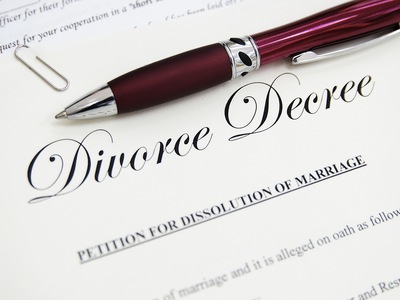 How to Choose the Best Divorce Lawyer in Daytona Beach or Volusia County